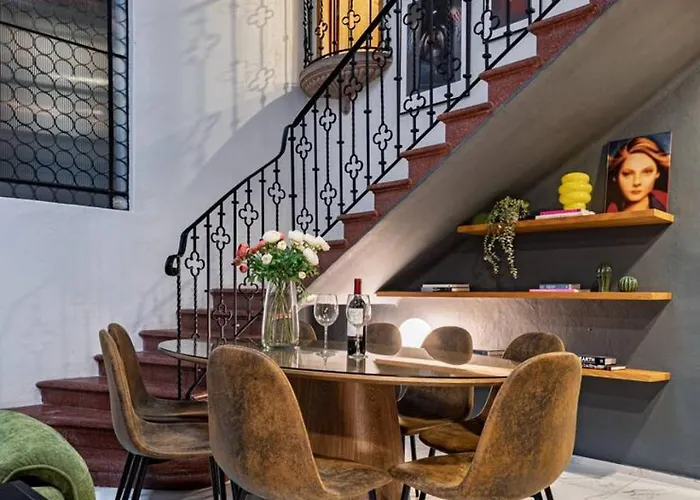 Сasa de vacaciones Group-friendly Terrace Delight Near Wtc & Shops *